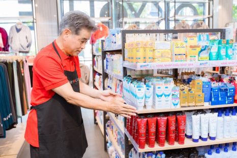 Câu chuyện cảm động về chiếc áo thun đồng phục của nhân viên khiếm thính 14 Câu chuyện cảm động về chiếc áo thun đồng phục của nhân viên khiếm thính - b4ba4230ccdf42178c7b9d4e323539e0