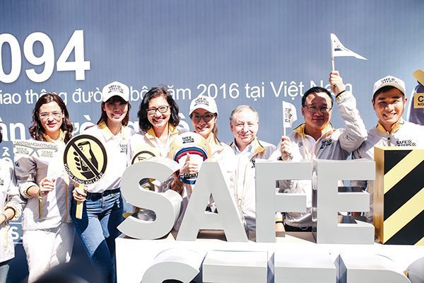Áo thun sự kiện Safe Steps của Liên Hợp Quốc tại Việt Nam - Ao thun Safe steps Road Safety 10