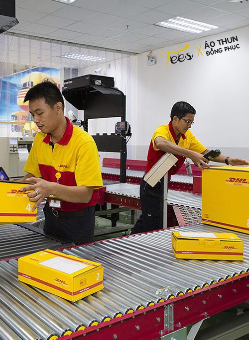 Áo thun đồng phục công ty chuyển phát nhanh DHL Việt Nam - dhl tshirt 3
